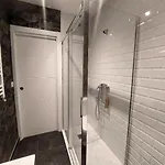 Habitación En Con Zonas Comunes Compartida H2