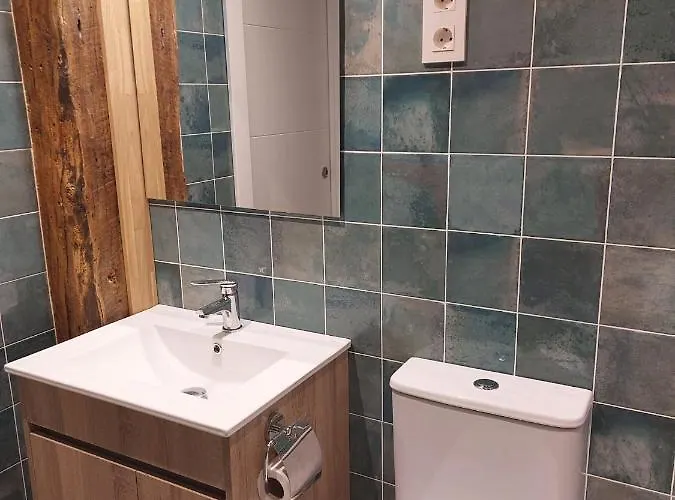 Habitación En Con Zonas Comunes Compartida H2 *